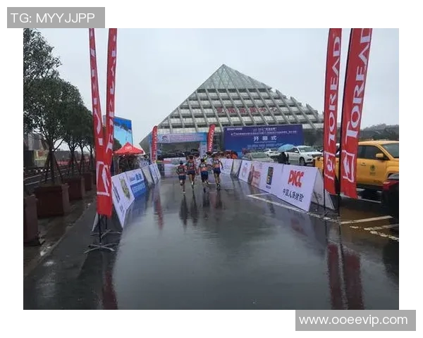 在深圳街头意外邂逅足球明星的奇妙经历与感悟分享